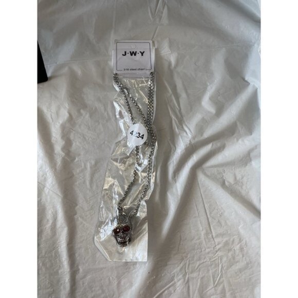 Red Crystal Eye Skull Chain Necklace - Picture 2 of 9